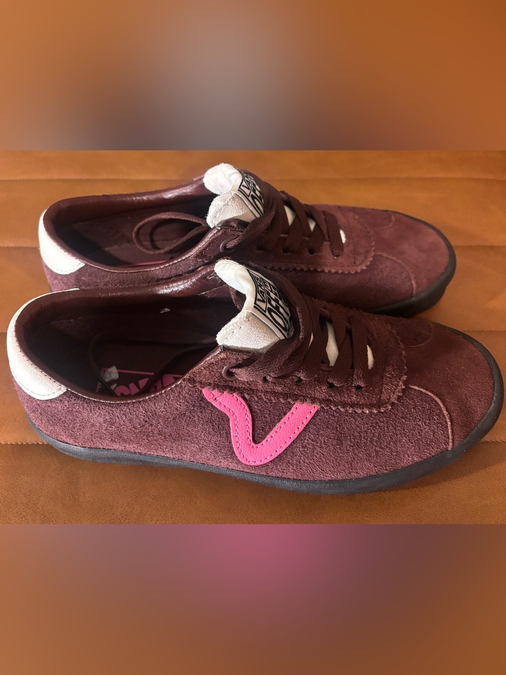 ✨ NWOB/ NEVER WORN!✨Vans Sport Low Burgundy Suede Sneakers Pink V Stripe Retro